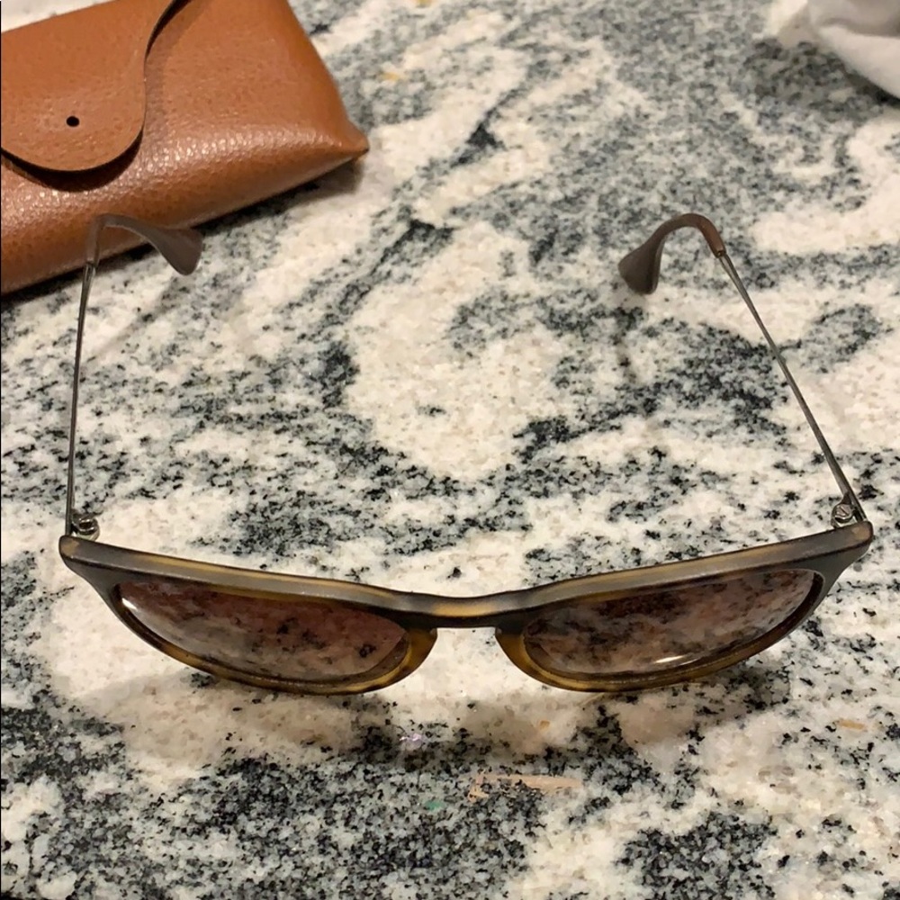 Ray Bans Classic Circle Tortoise Pattern - image 3